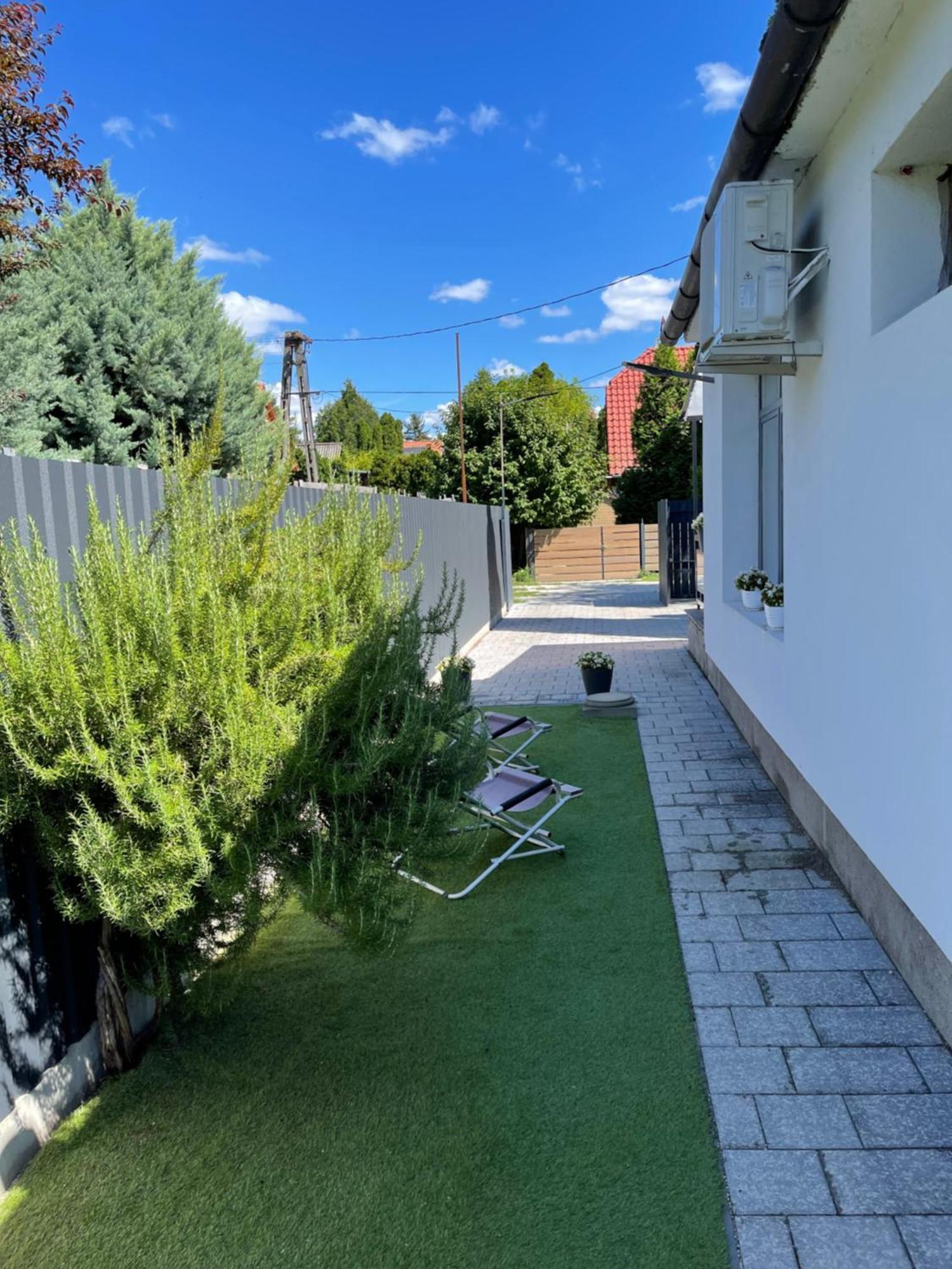 Nora Apartman Balatonkenese Exterior foto