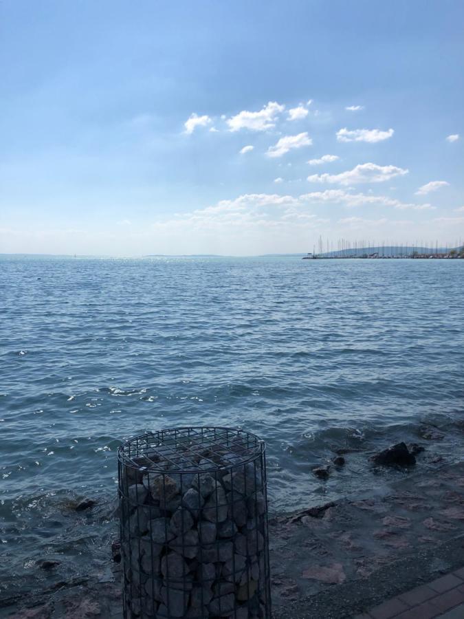 Nora Apartman Balatonkenese Exterior foto